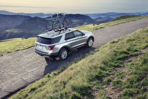 2020 Ford Explorer with Bikes on Roof Rack
