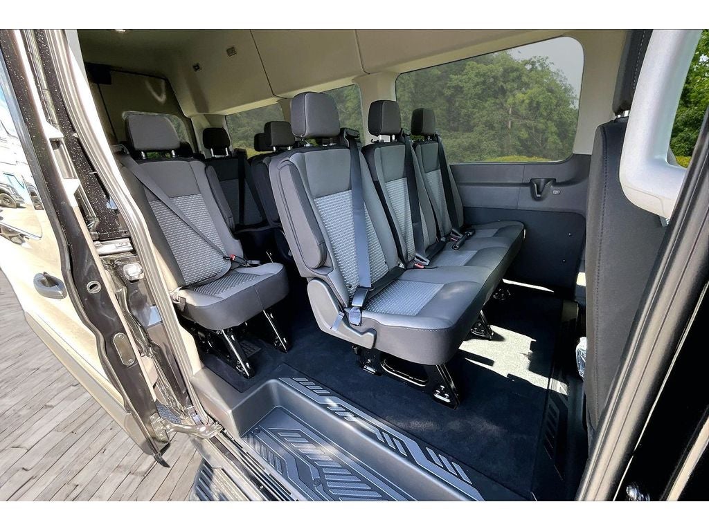 2026 Ford Transit Wagon XLT
