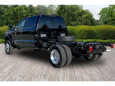 2027 Ford F-550 Platinum