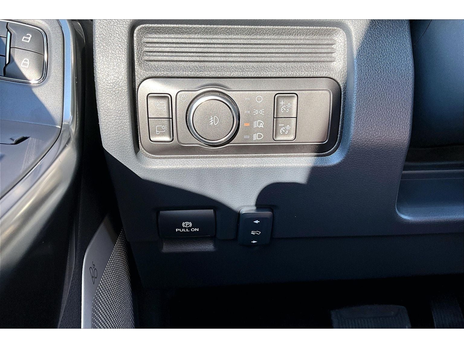 2027 Ford F-550 Platinum