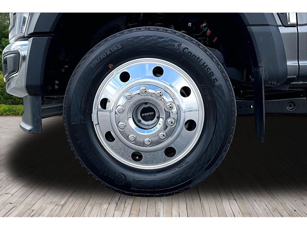 2026 Ford F-550 LARIAT