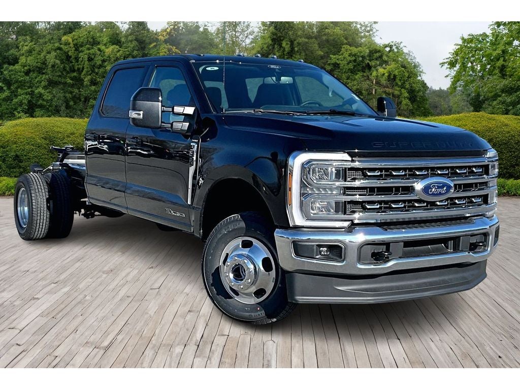 2026 Ford F-350 LARIAT