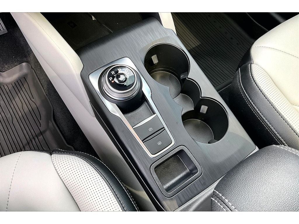 2026 Ford Escape Platinum