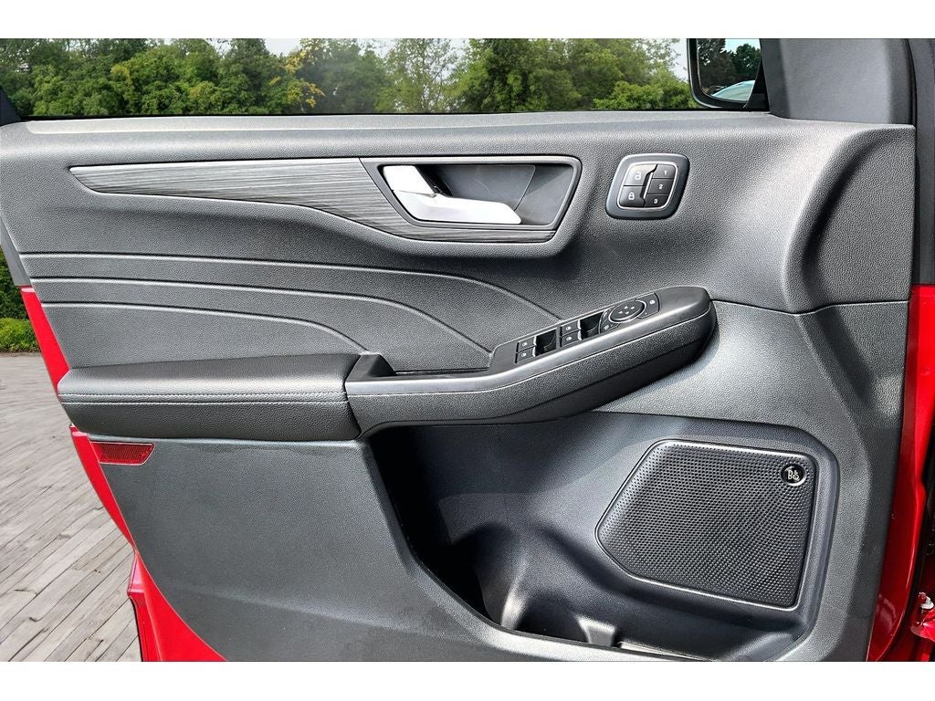 2026 Ford Escape Platinum