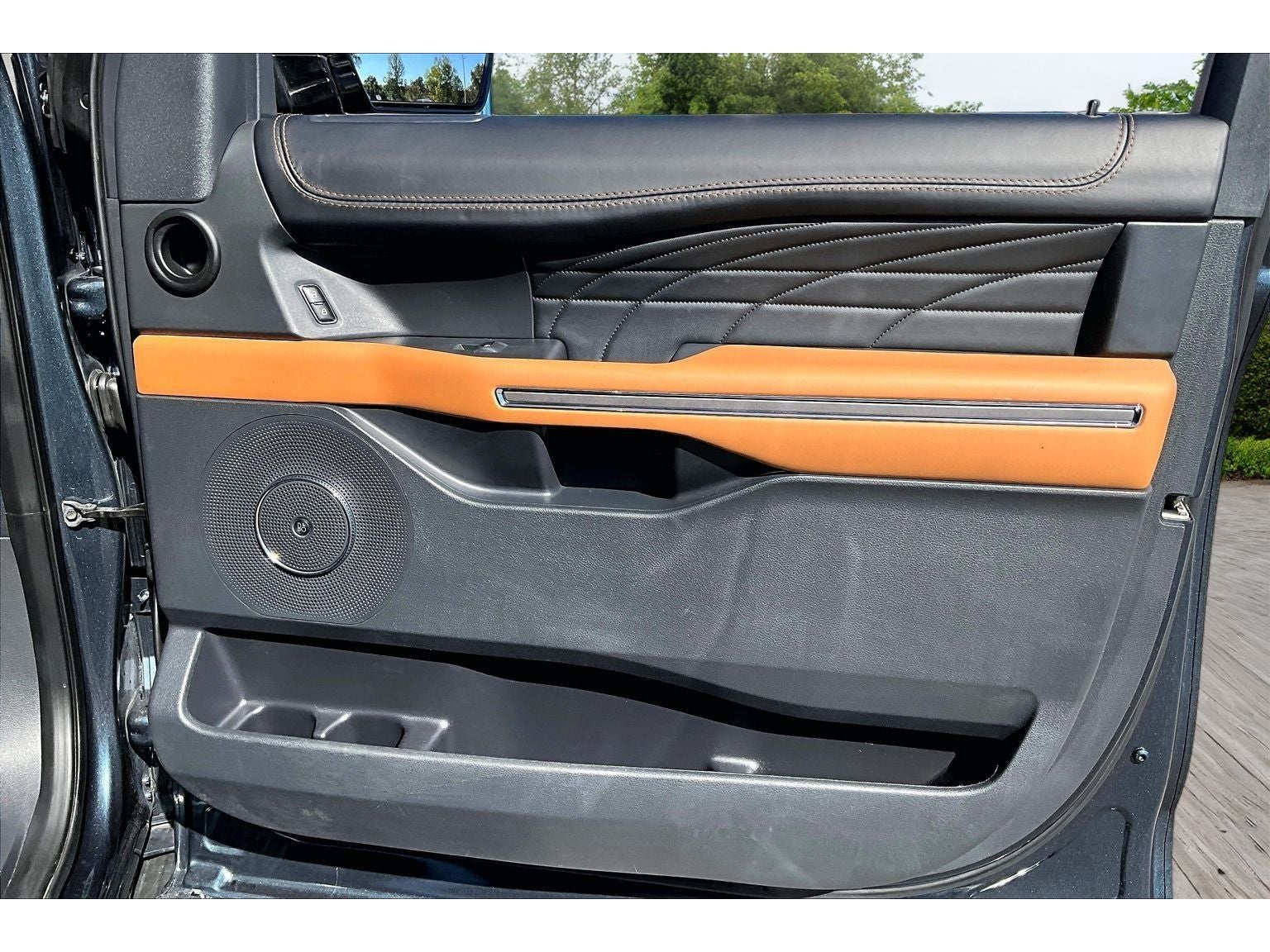 2023 Ford Expedition MAX Platinum