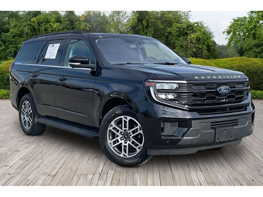2025 Ford Expedition Active