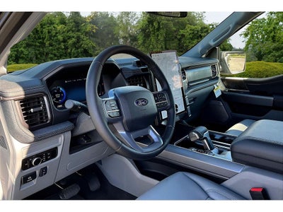 2025 Ford F-150 Lightning Flash