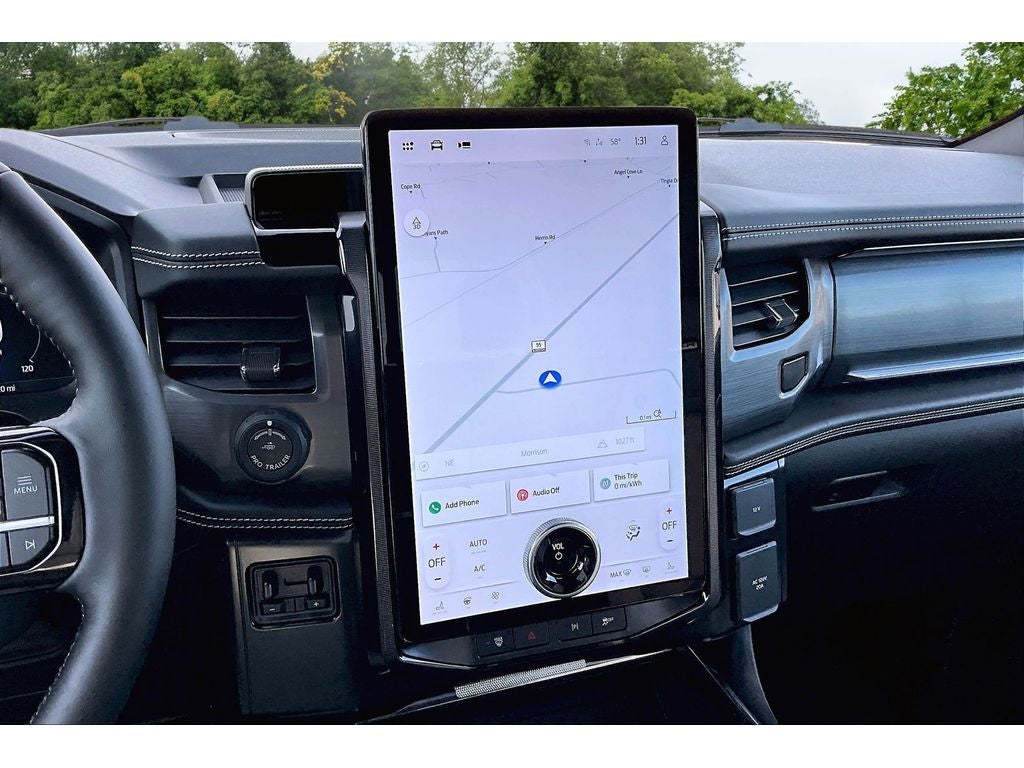 2025 Ford F-150 Lightning Platinum