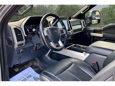 2022 Ford F-350 LARIAT