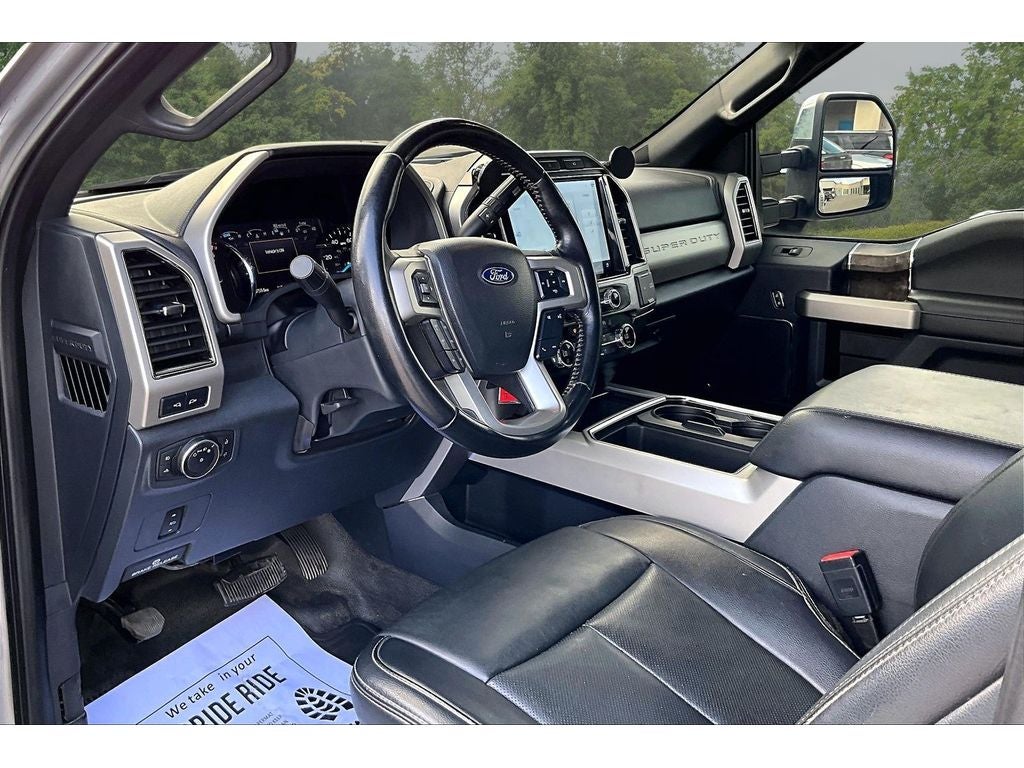 2022 Ford F-350 LARIAT