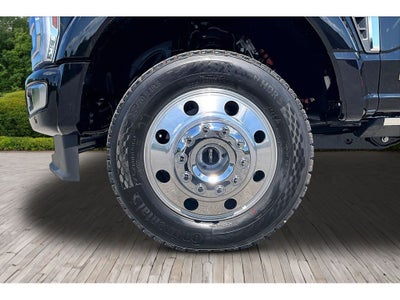 2026 Ford F-450 Platinum Plus Package