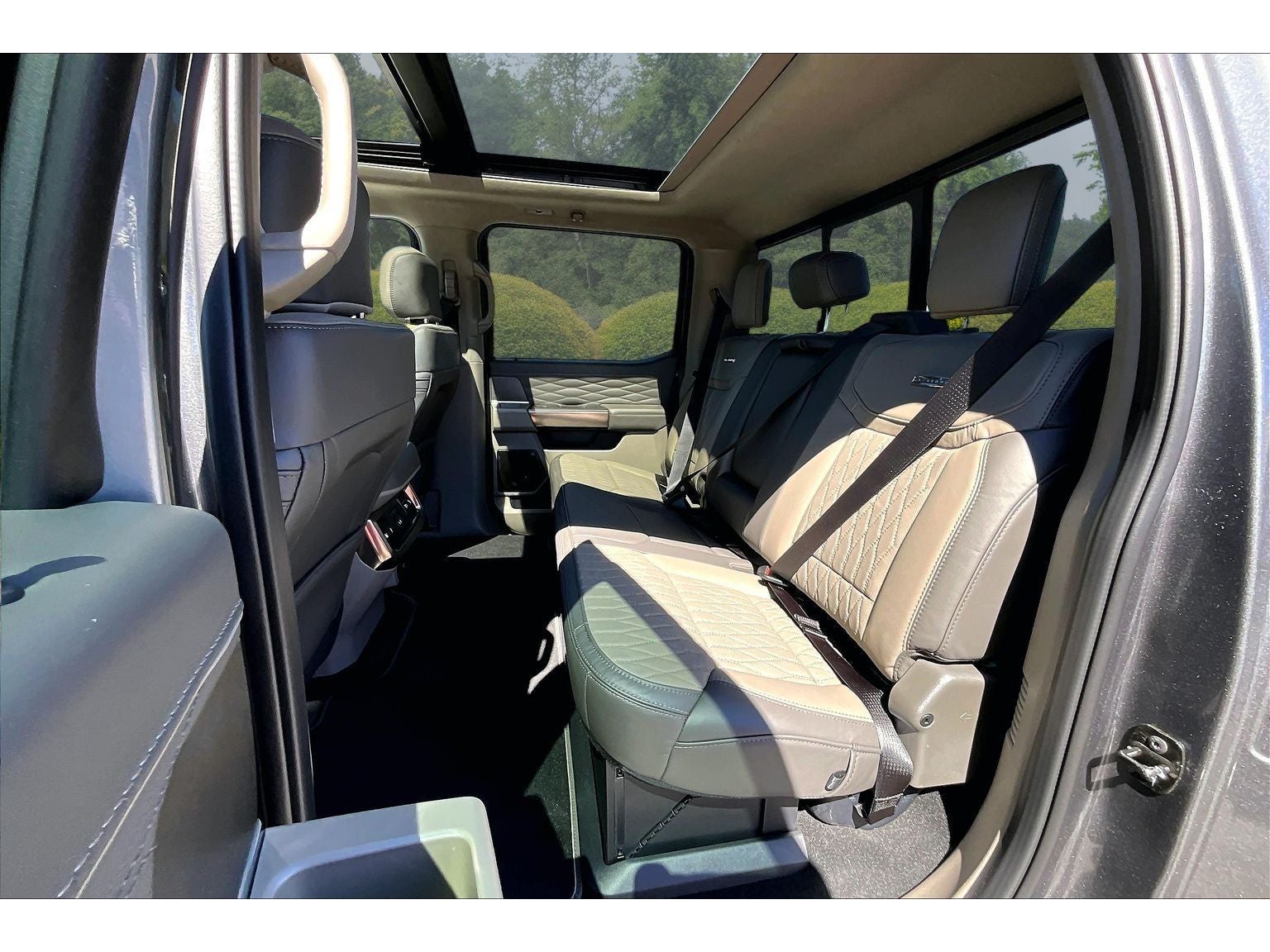 2027 Ford F-450 Platinum