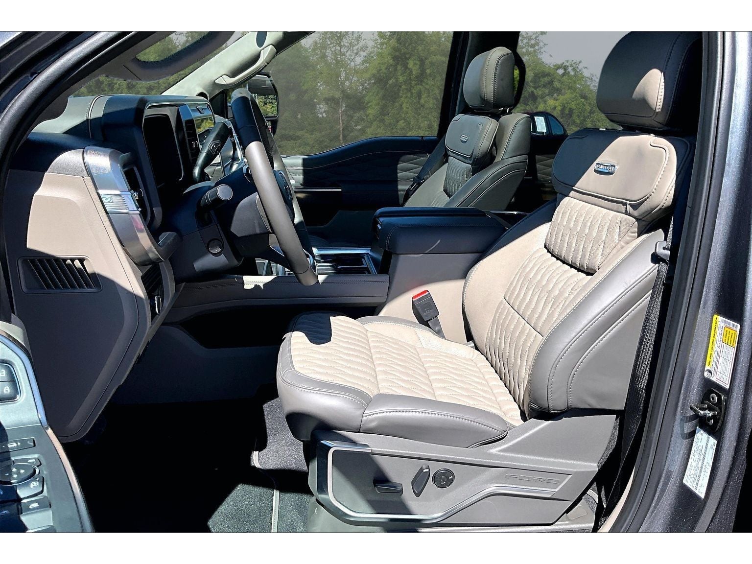 2027 Ford F-450 Platinum
