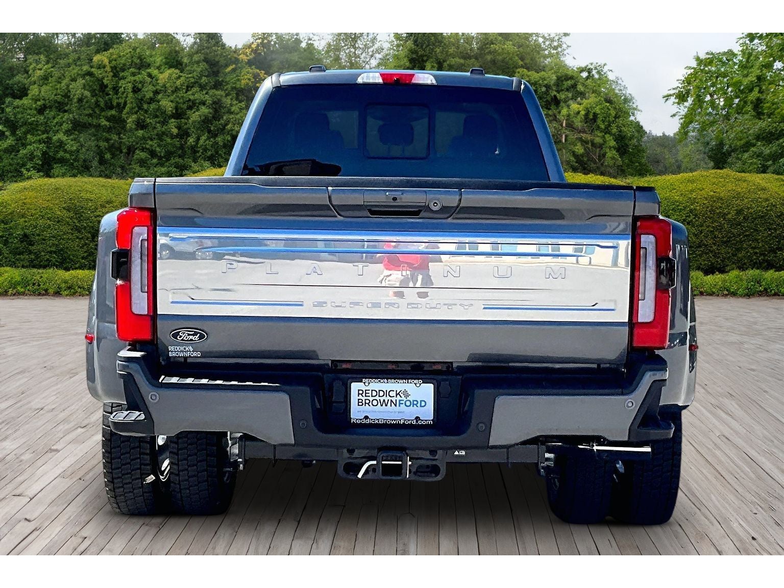 2027 Ford F-450 Platinum