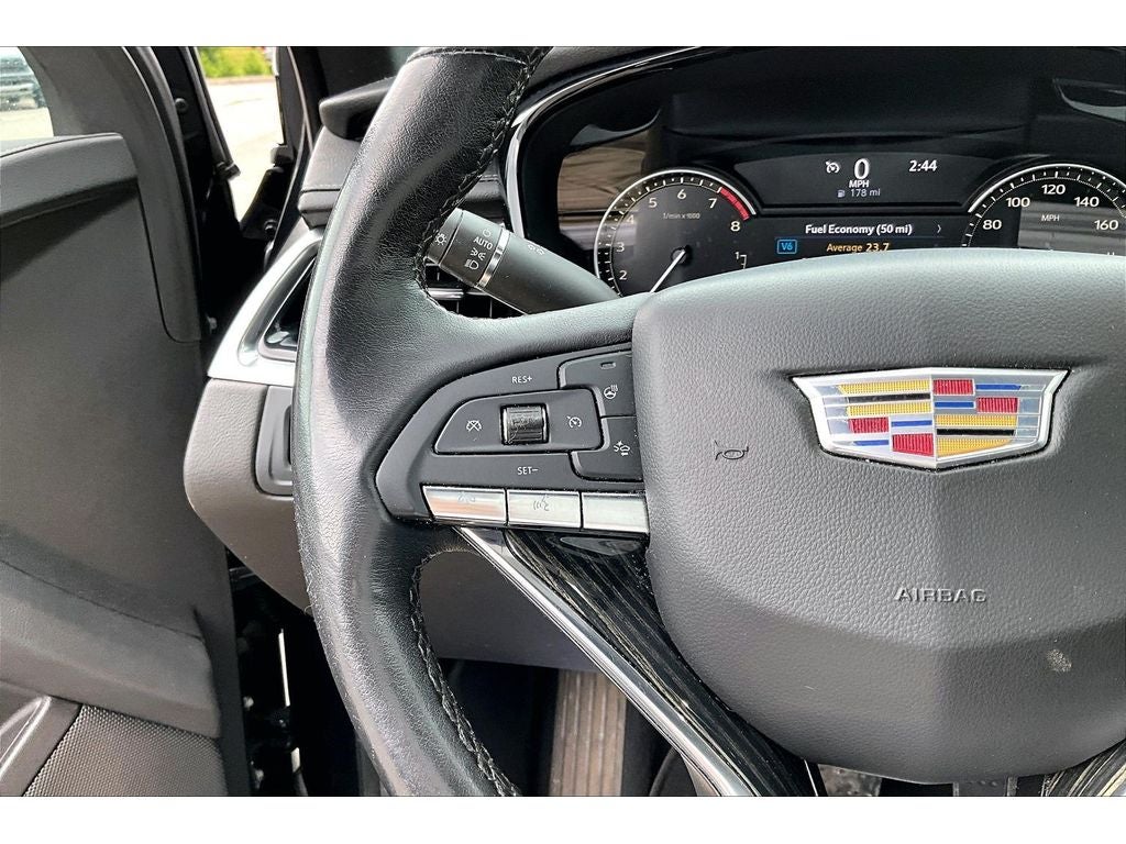 2023 Cadillac XT6 FWD Premium Luxury