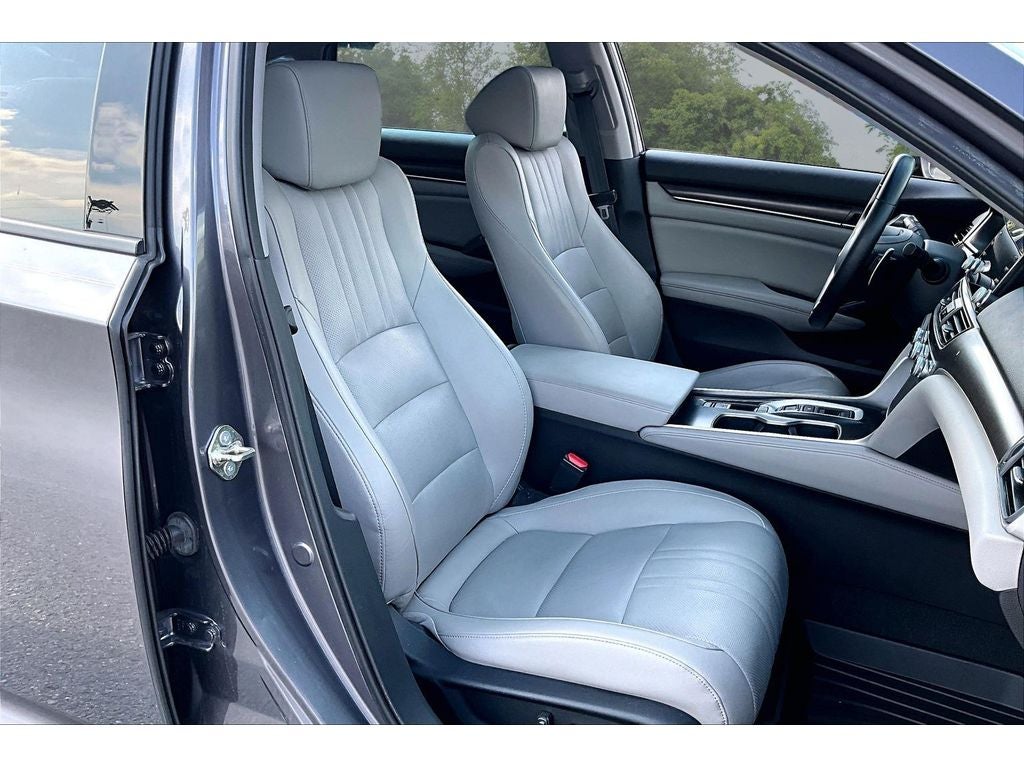 2019 Honda Accord Touring 2.0T
