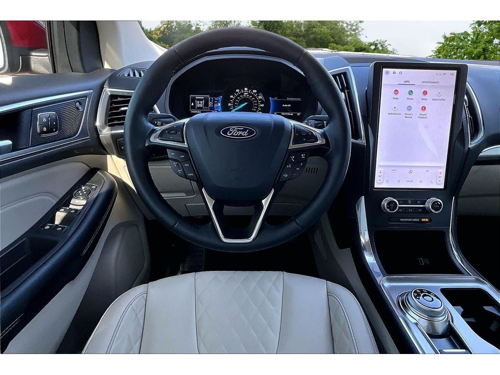 2024 Ford Edge Titanium