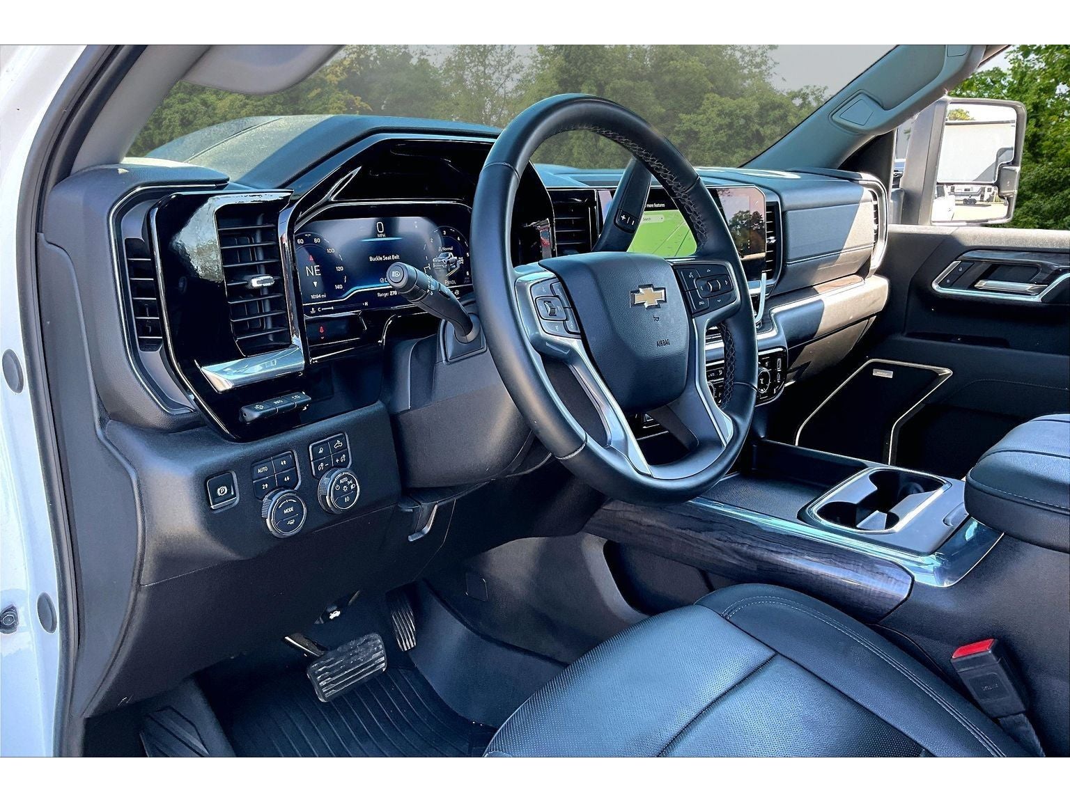 2024 Chevrolet Silverado LTZ