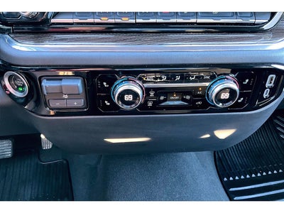 2025 GMC Sierra Elevation