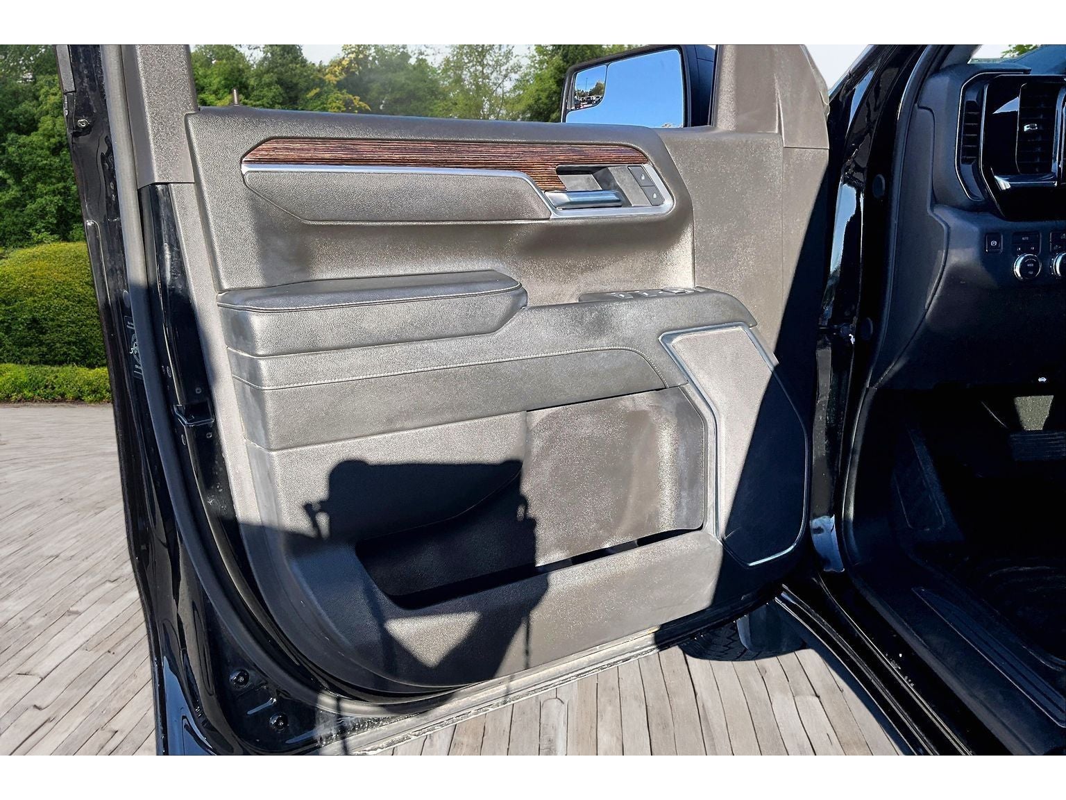 2025 GMC Sierra Elevation