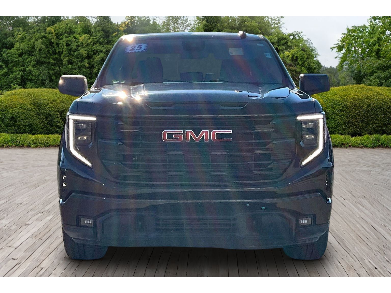 2025 GMC Sierra Elevation