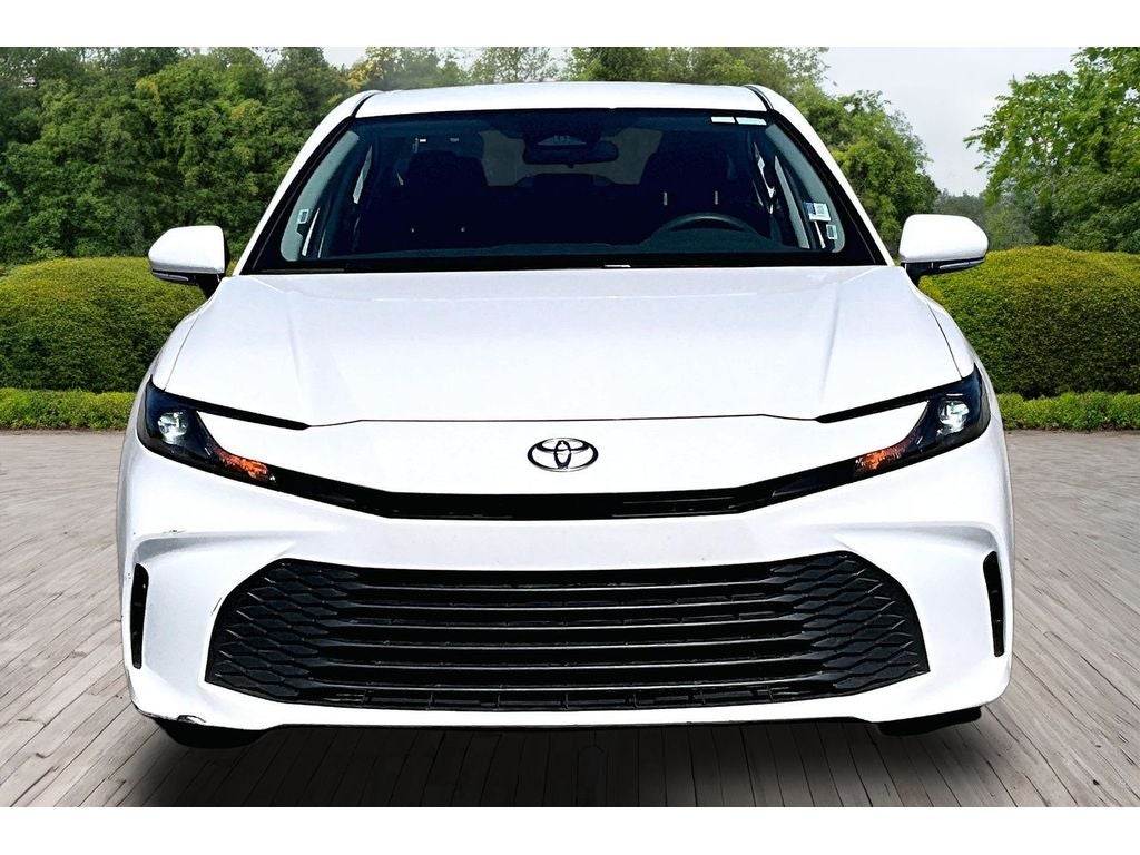 2025 Toyota Camry Hybrid LE