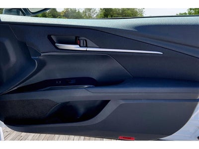 2025 Toyota Camry Hybrid LE