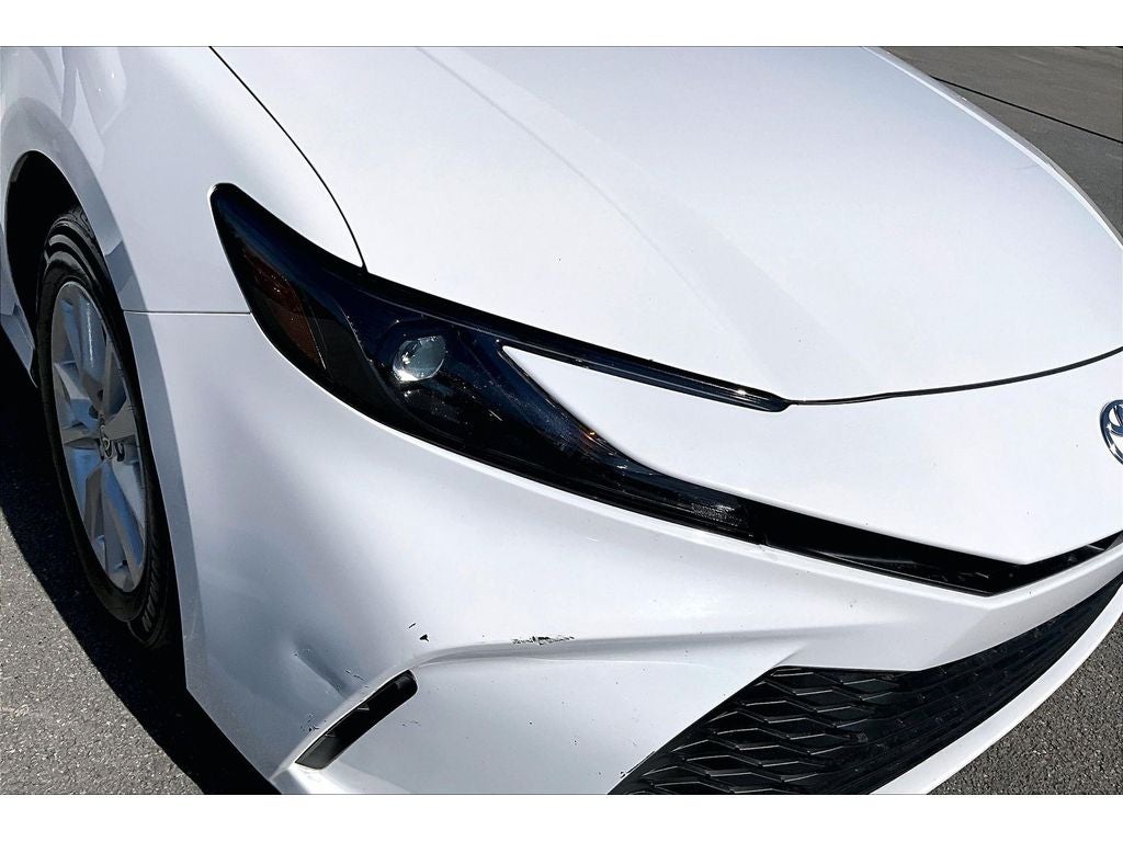 2025 Toyota Camry Hybrid LE