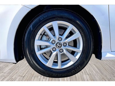 2025 Toyota Camry Hybrid LE