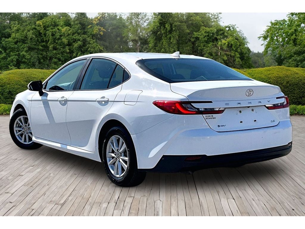 2025 Toyota Camry Hybrid LE