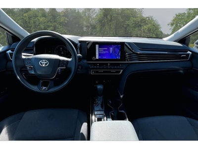 2025 Toyota Camry Hybrid LE
