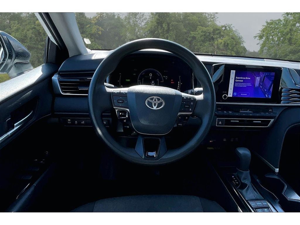 2025 Toyota Camry Hybrid LE