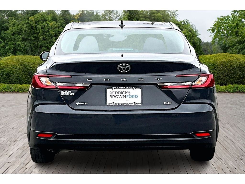 2025 Toyota Camry Hybrid LE