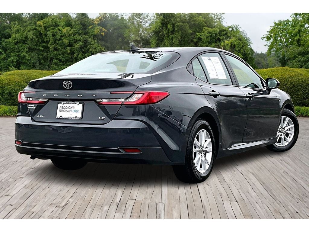 2025 Toyota Camry Hybrid LE