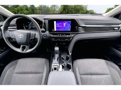 2025 Toyota Camry Hybrid LE