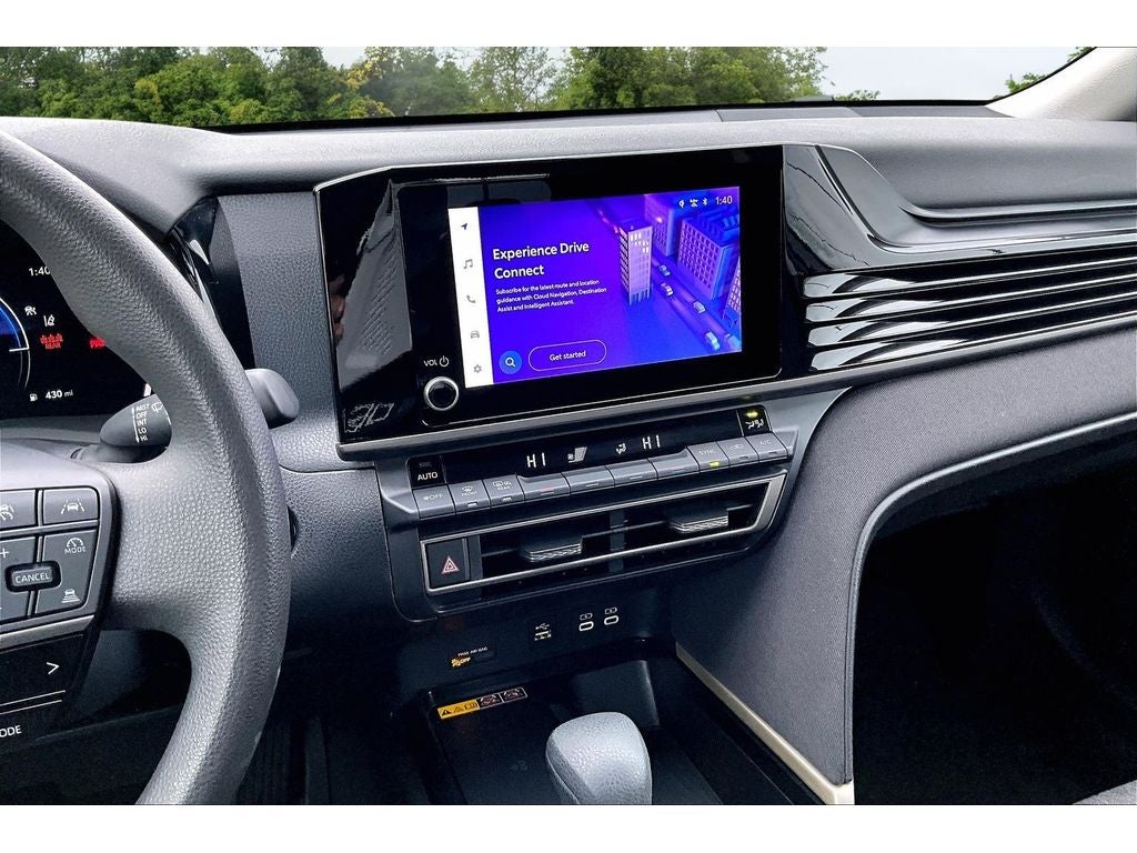 2025 Toyota Camry Hybrid LE