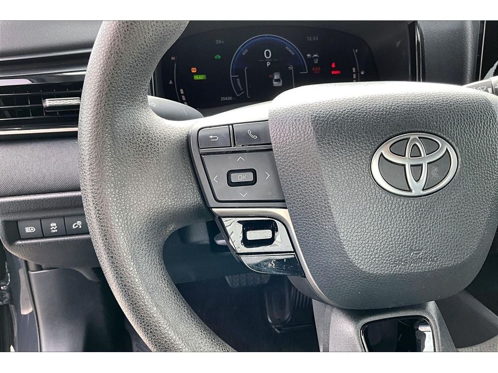 2025 Toyota Camry Hybrid LE