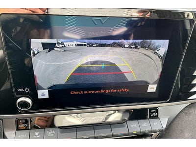 2025 Toyota Camry Hybrid LE