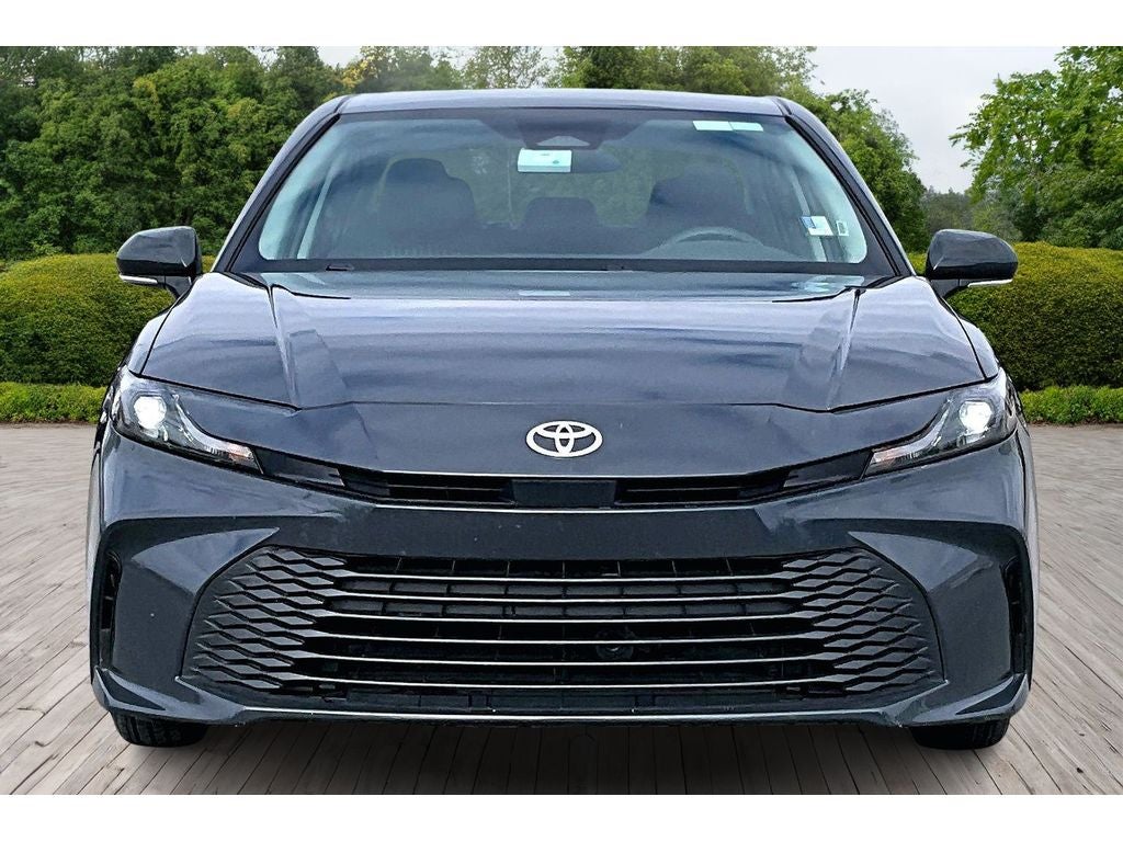 2025 Toyota Camry Hybrid LE