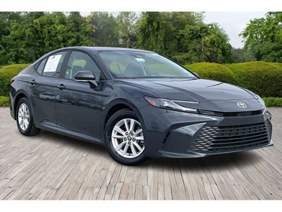 2025 Toyota Camry Hybrid LE