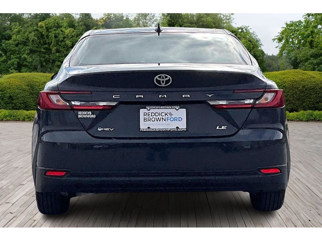 2025 Toyota Camry Hybrid LE