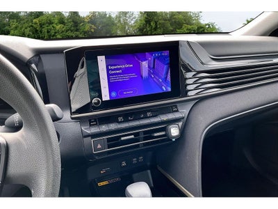 2025 Toyota Camry Hybrid LE