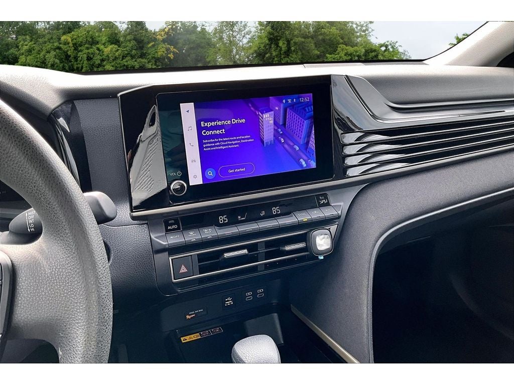 2025 Toyota Camry Hybrid LE