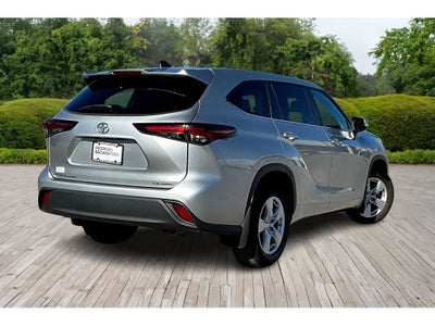 2024 Toyota Highlander LE