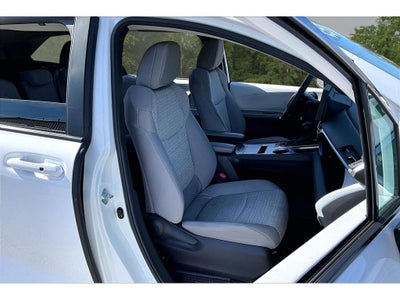 2025 Toyota Sienna LE
