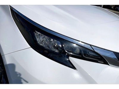 2025 Toyota Sienna LE