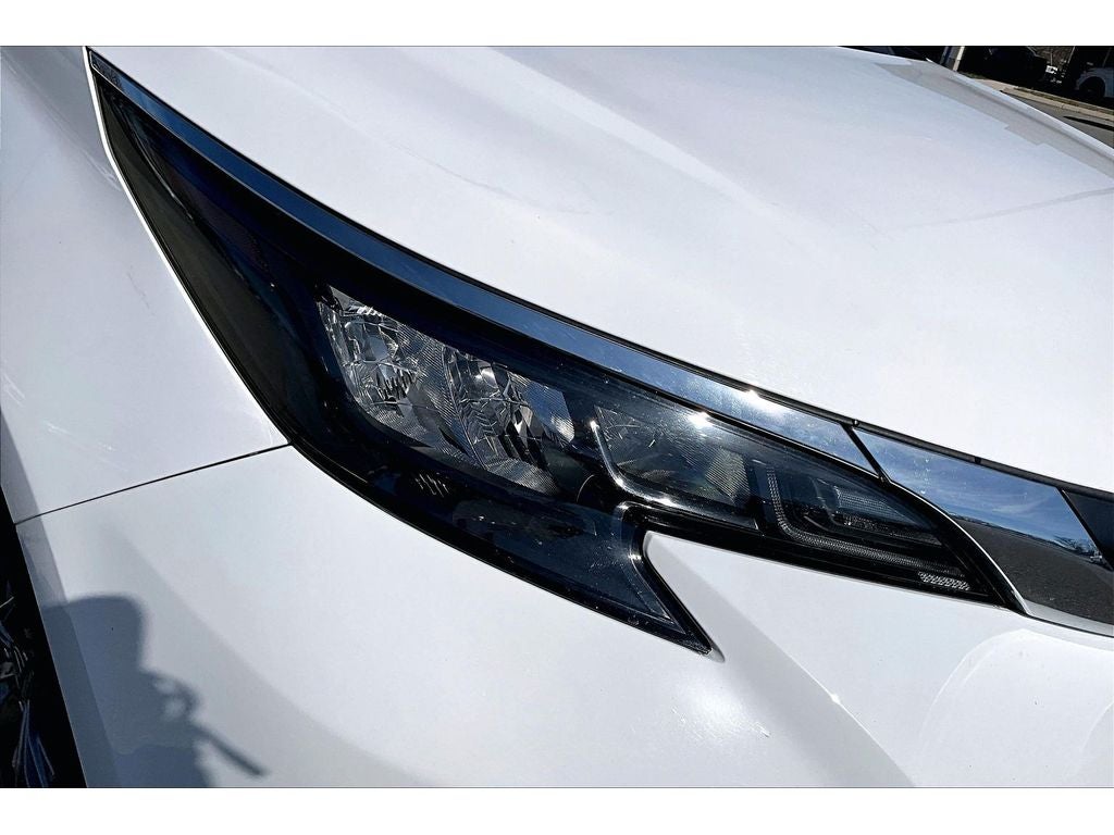 2025 Toyota Sienna LE