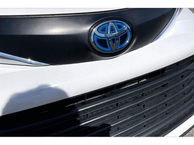 2025 Toyota Sienna LE