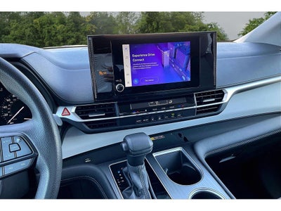 2025 Toyota Sienna LE