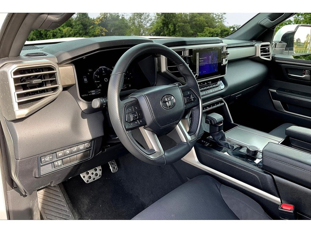 2025 Toyota Sequoia SR5